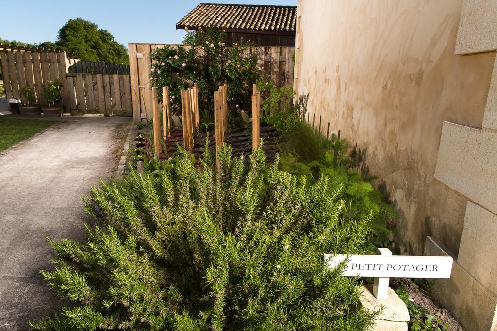 Les Cinq Sens Du Chateau Mayne Lalande Hotel Castelnau-de-Médoc Exterior foto
